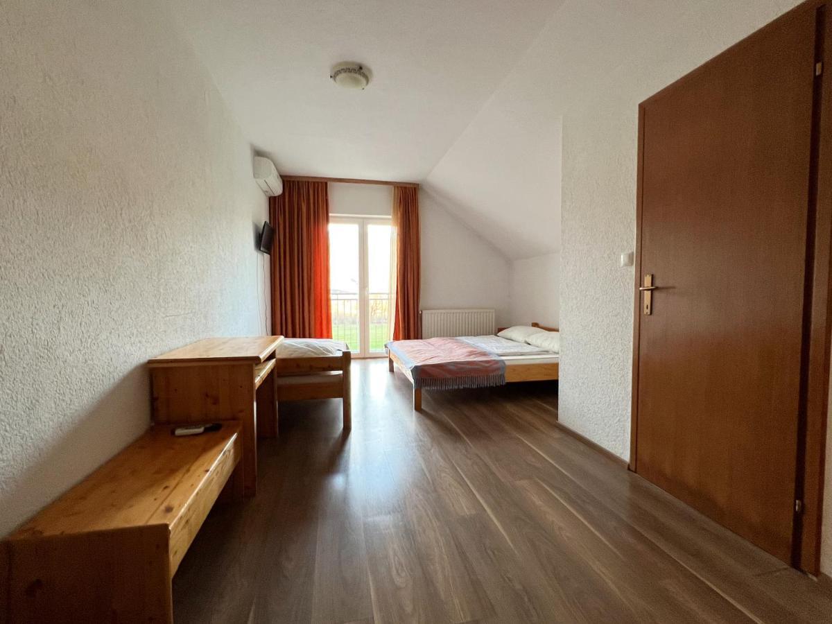 Hotel & Restaurant Babic Vranovaca Экстерьер фото